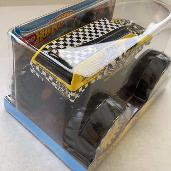 Hot wheels monster truck Taxi HW MT Taxi - Picture 6 of 6